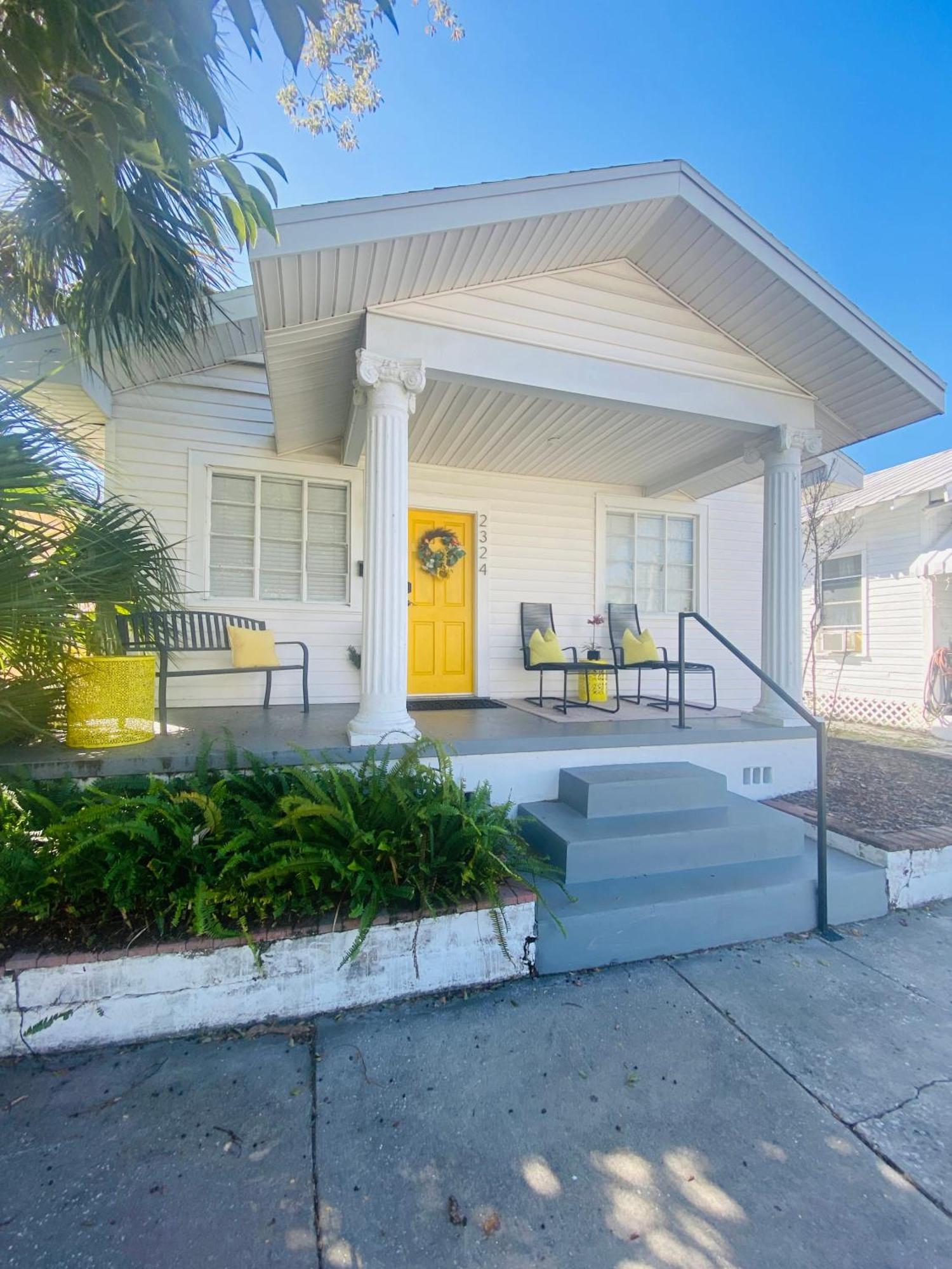 No Ho Yellow Door Bungalow Тампа Екстериор снимка